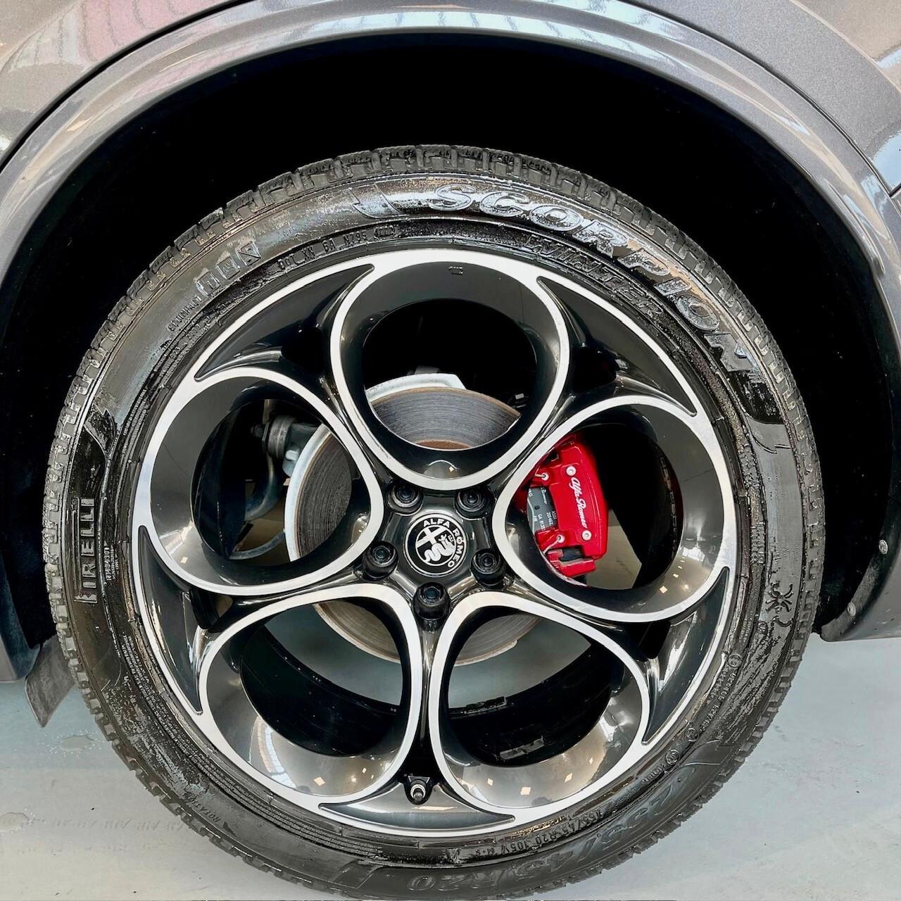 Alfa Romeo Stelvio 2.2 Turbodiesel 210 CV AT8 Q4 Veloce Tì