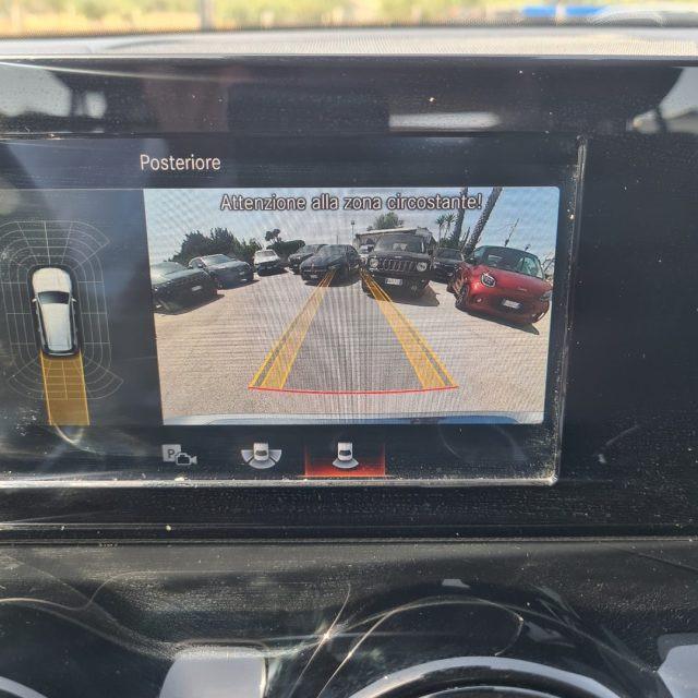 MERCEDES-BENZ GLB 180 d Automatic Business Extra MOTORE MERCEDES