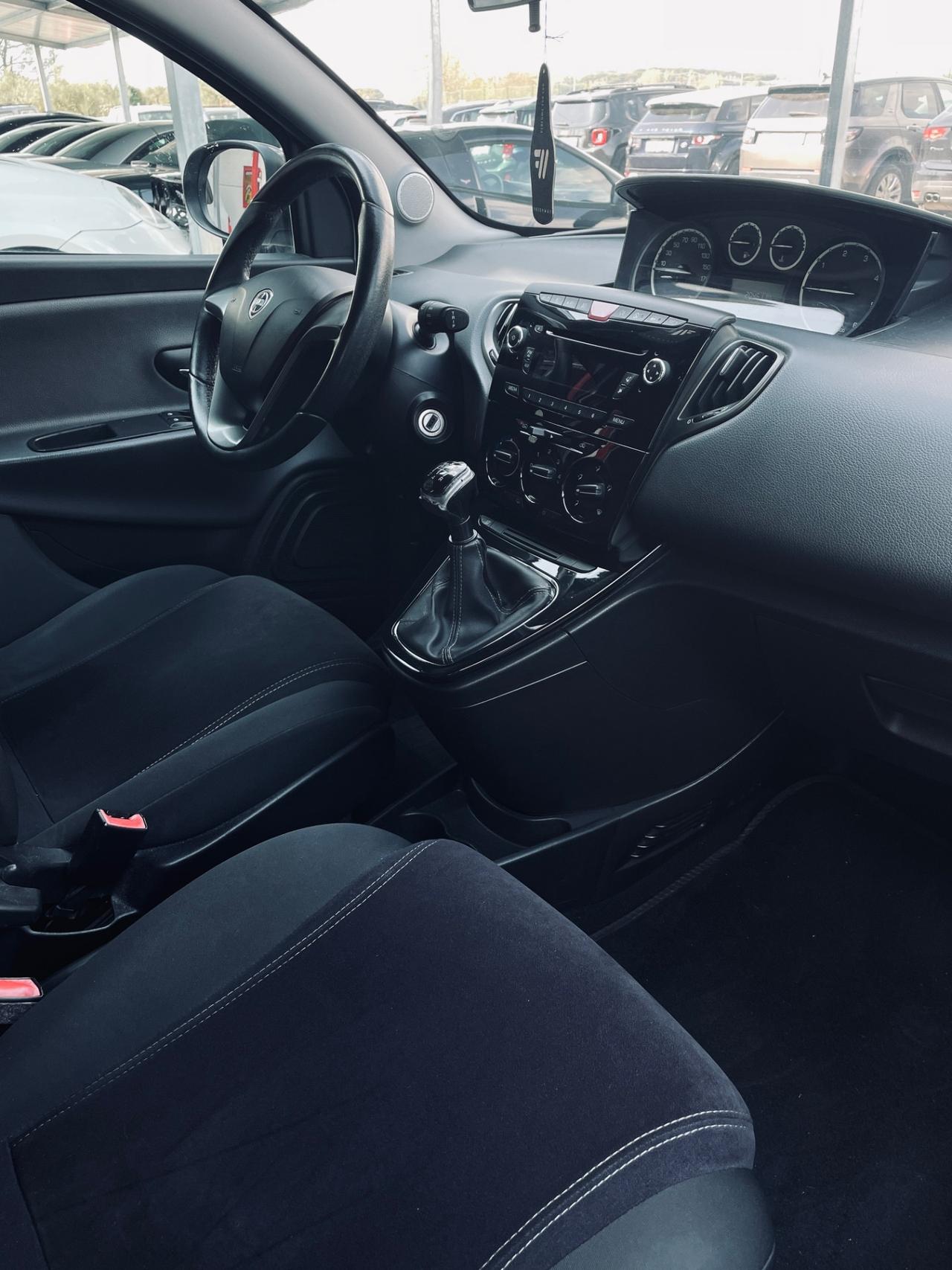 Lancia Ypsilon 1.3 MJT 5 porte S&S Gold