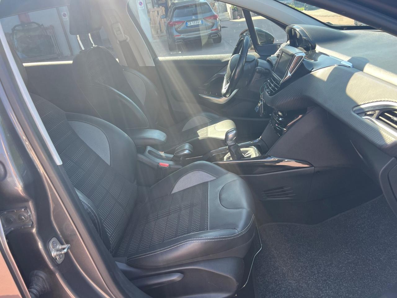 Peugeot 2008 BlueHDi 100 Allure
