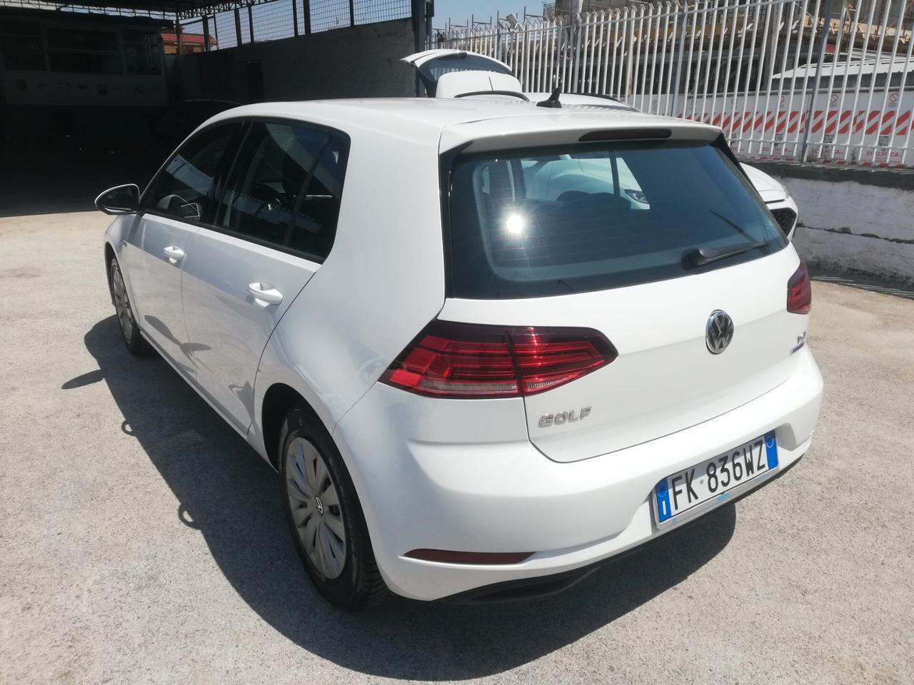 Volkswagen golf 7.5 blumotion euro6d 1.4 tgi nuova