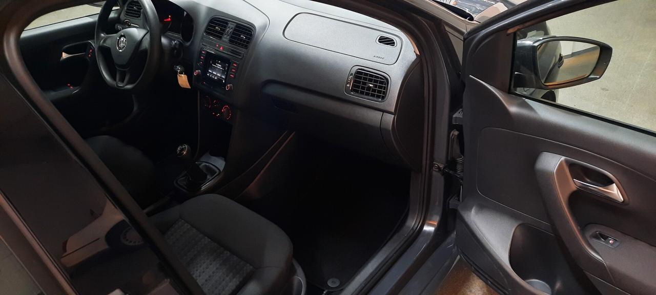 Volkswagen Polo 1.0 MPI 5p. Business Trendline