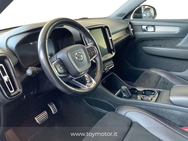 Volvo XC40 (2017-) D4 AWD Geartronic R-design