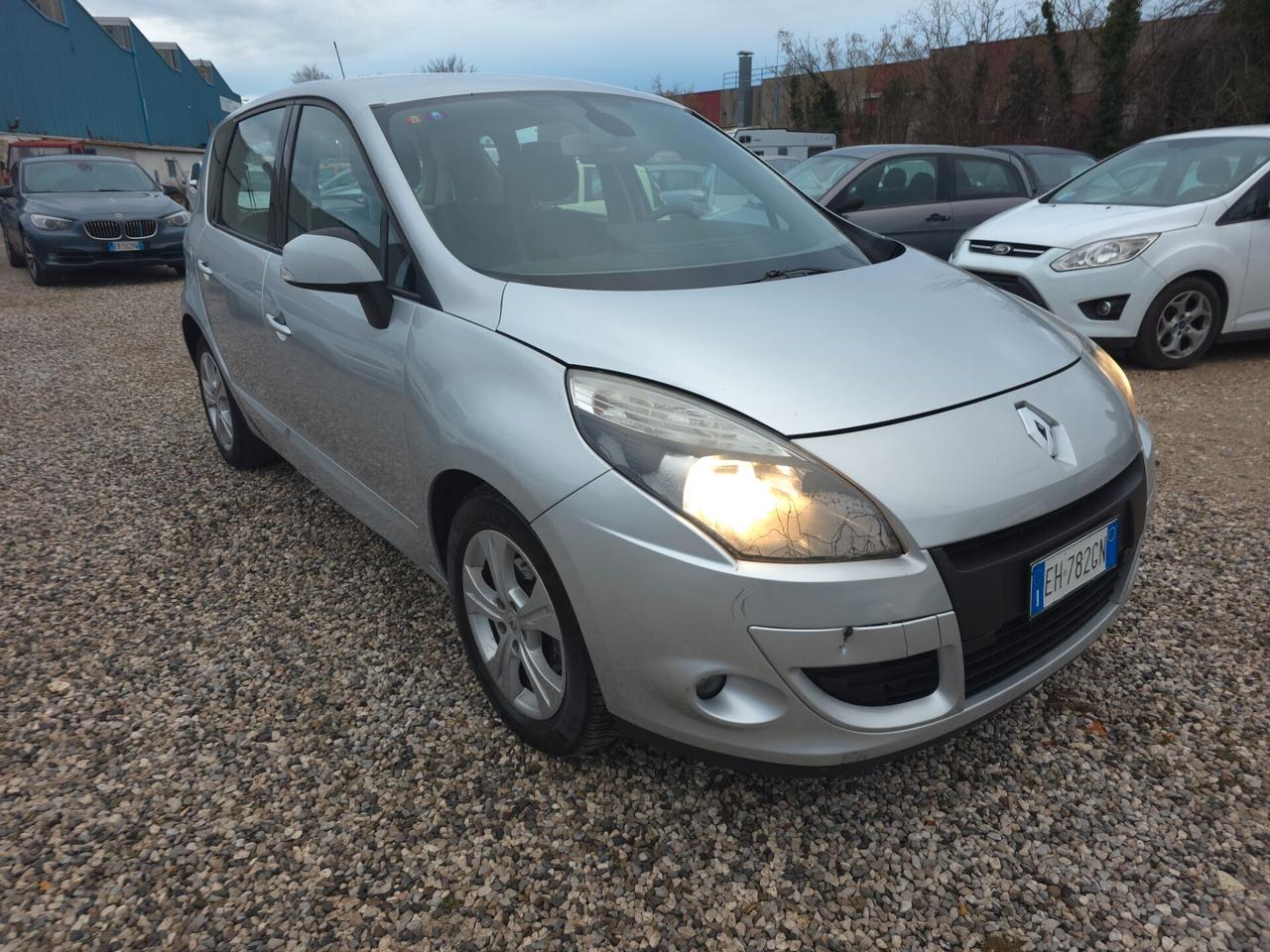 Renault Scenic Scénic X-Mod 1.5 dCi 110CV Luxe