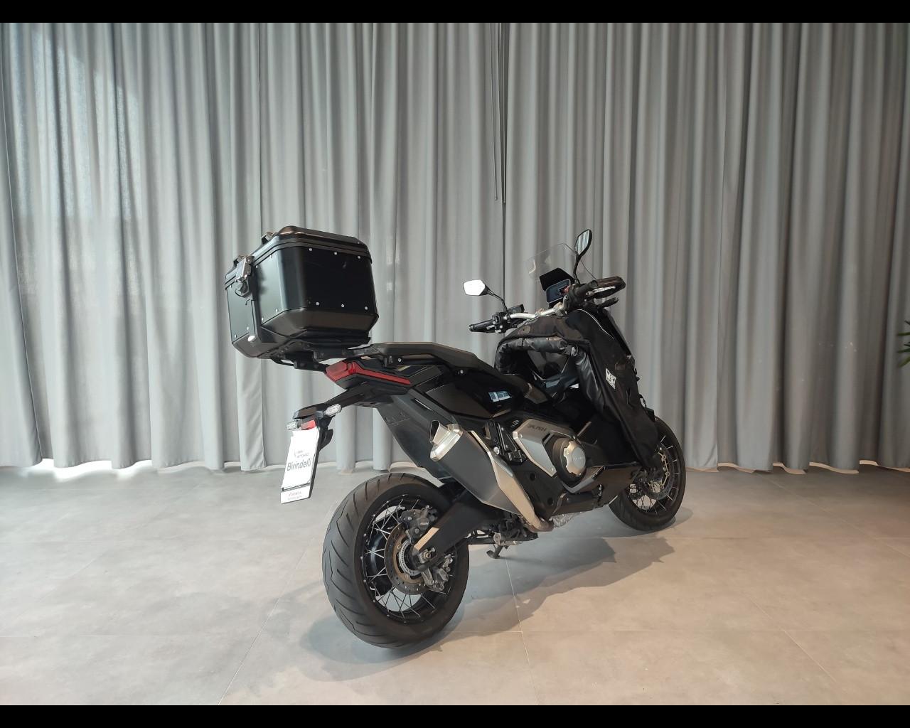 Honda X-ADV 750 - ABS DCT