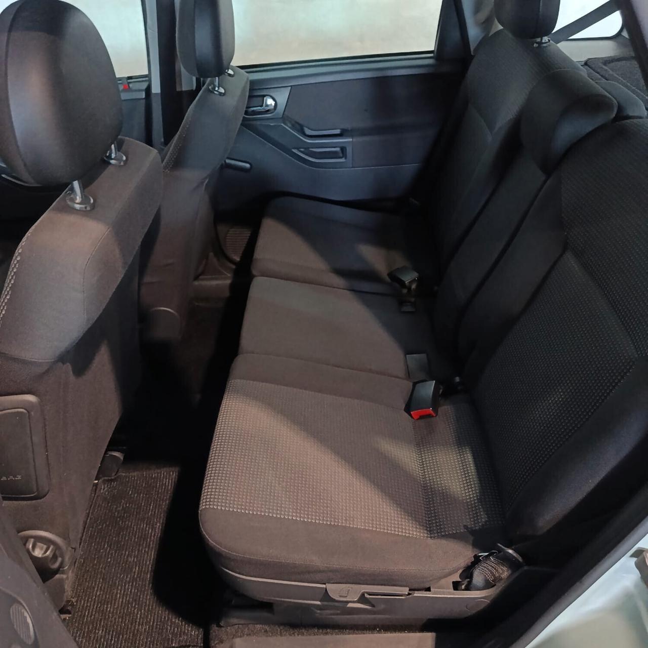 Opel Meriva 1.4 BENZINA NEOPATENTATI