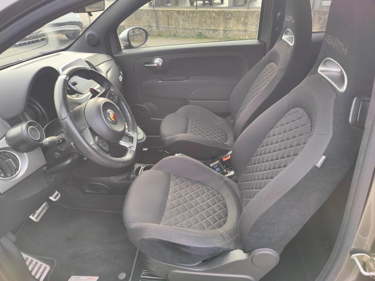 Abarth 595 1.4 Turbo T-Jet 165 CV