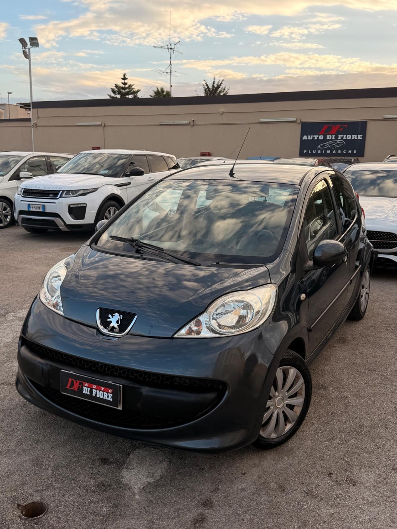 Peugeot 107 1.0 68CV CAMBIO AUTOMATICO SWEET YEARS