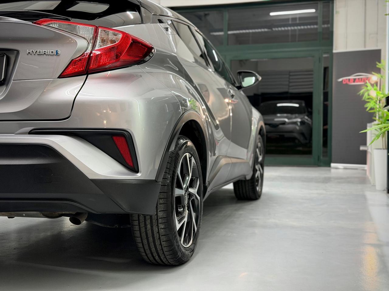 Toyota C-HR 1.8 Hybrid E-CVT Style