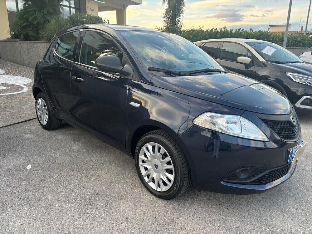 Lancia Ypsilon 1.2 69 CV 5 porte GPL Ecochic Gold