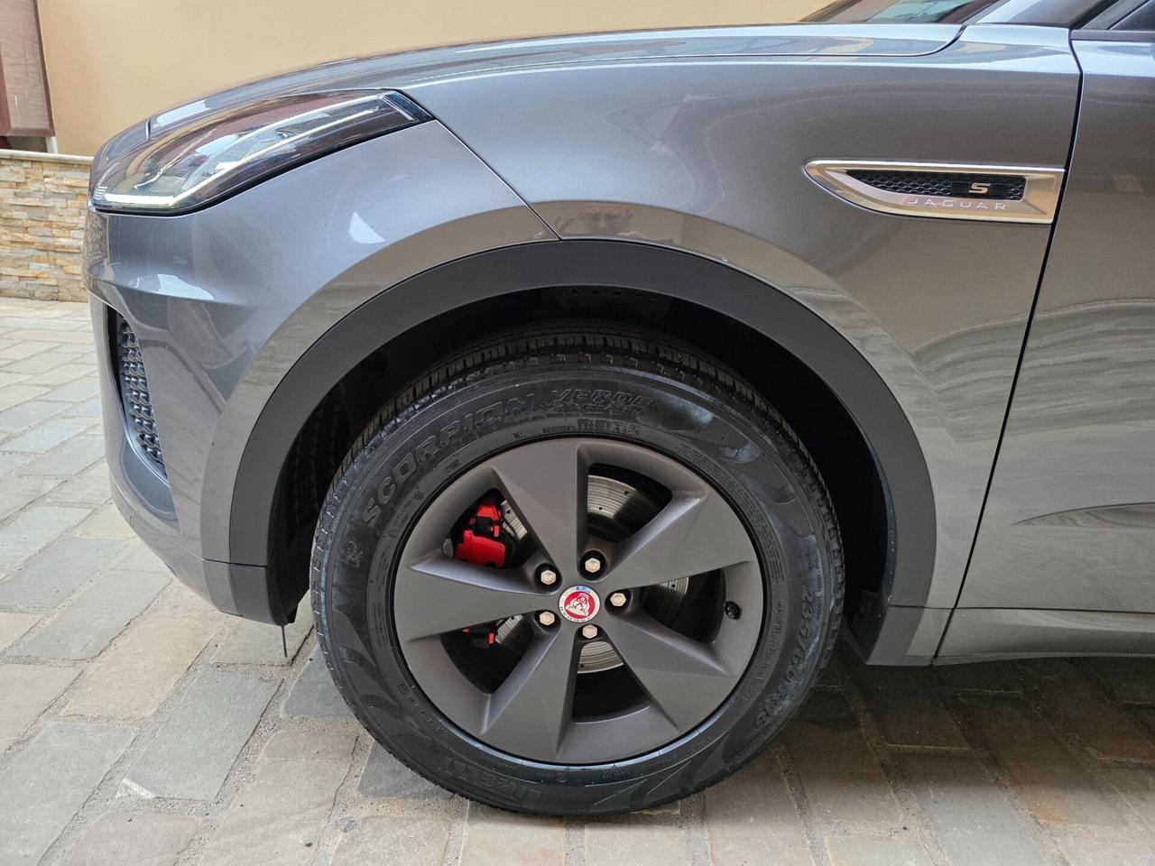 Jaguar E-Pace 2.0D 150 CV AWD aut. R-Dynamic S
