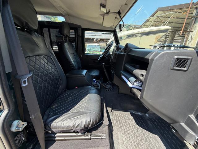 LAND ROVER Defender 110 2.2 TD4 Station Wagon N1 7 POSTI
