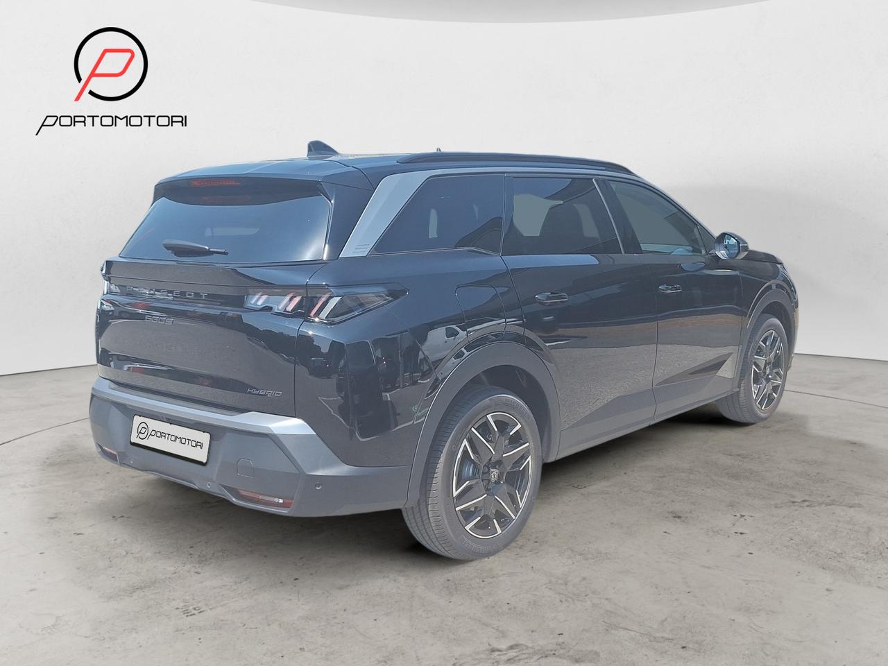 PEUGEOT Nuovo 5008 Hybrid 145 e-DCS6 ALLURE