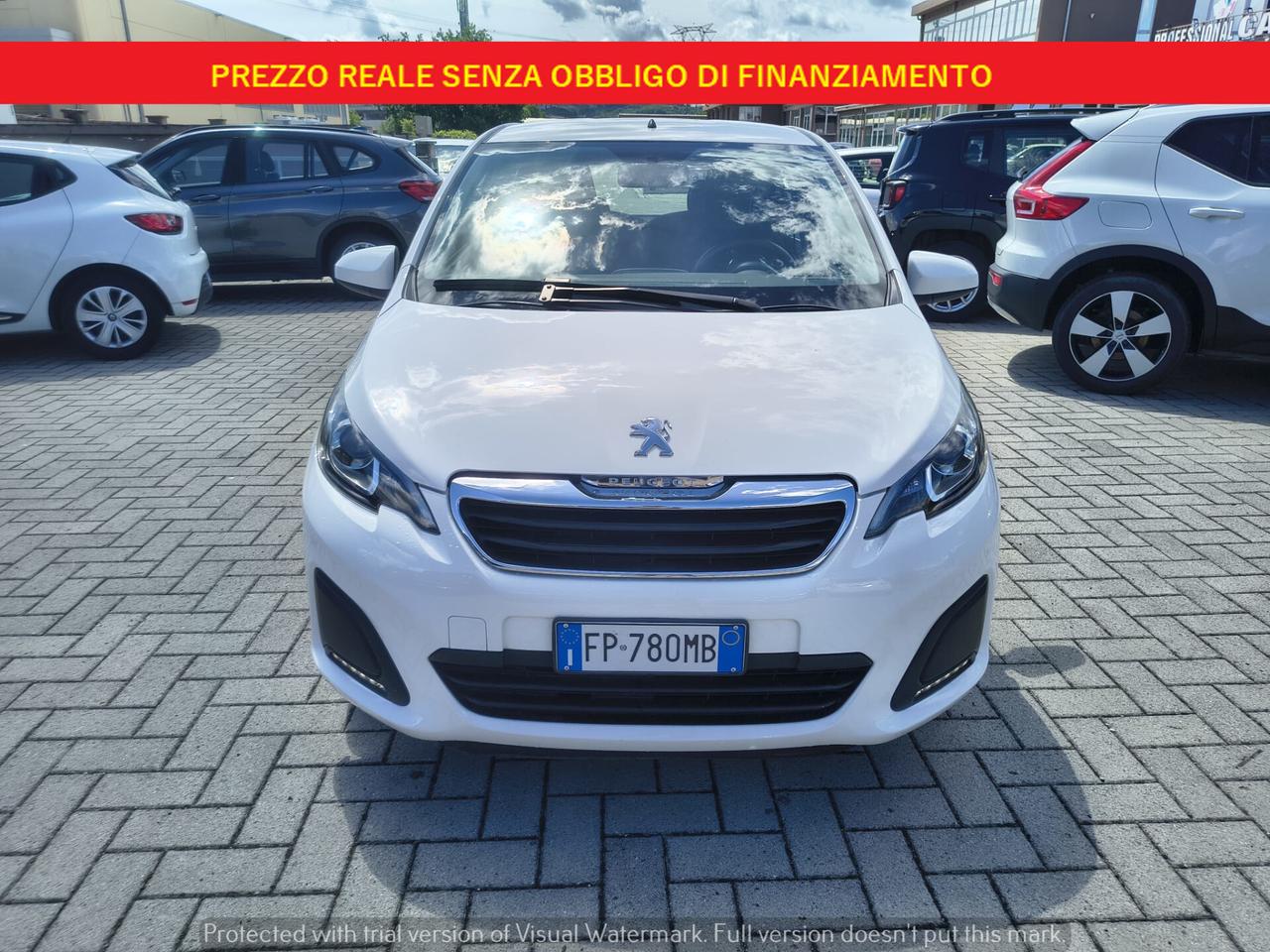 Peugeot 108 1.0 benzina 5 porte *GARANZIA 24 MESI*