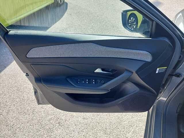 Peugeot 308 BlueHDi 130 S&S EAT8 SW Allure