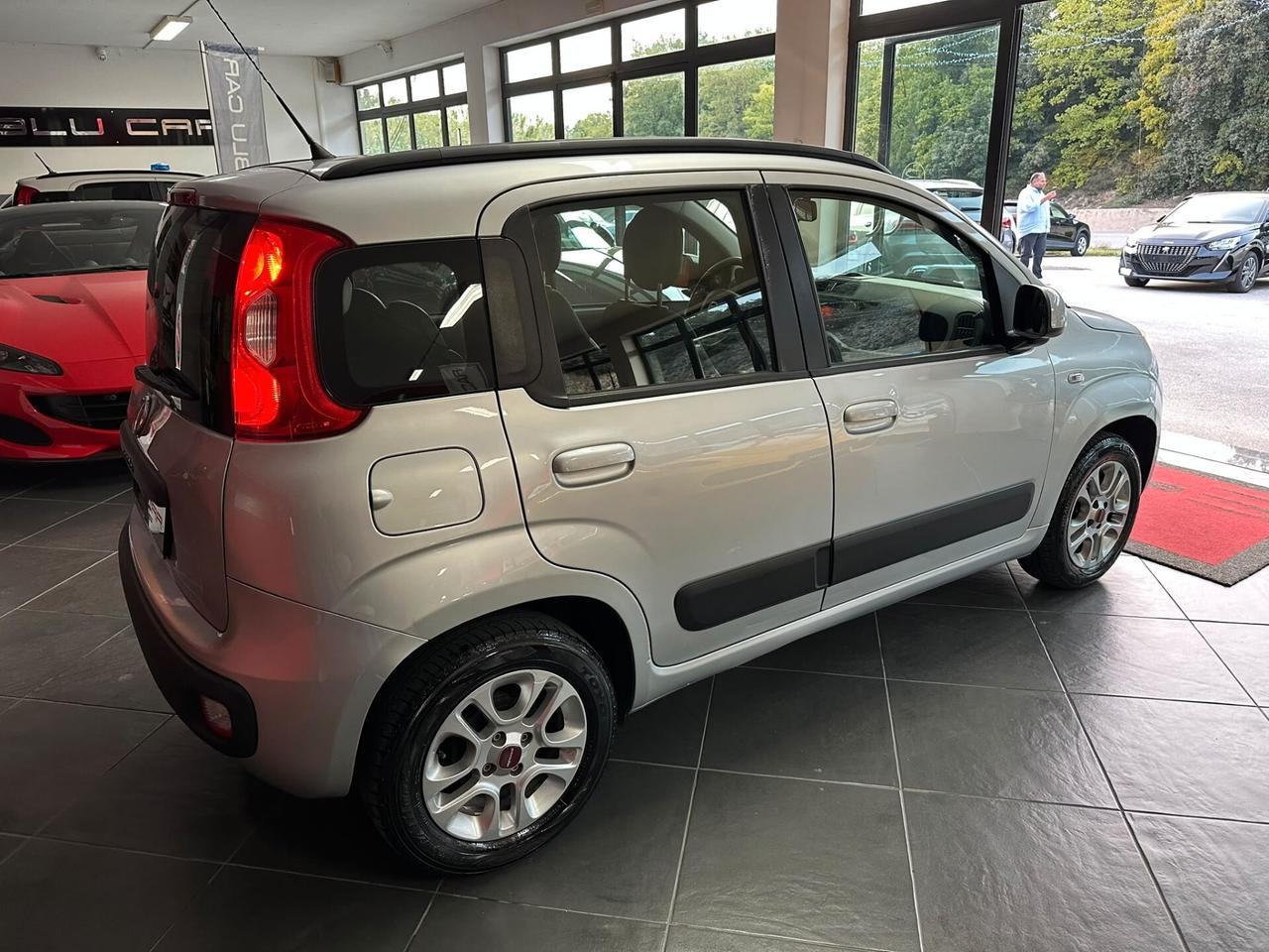 FIAT PANDA 1.2 LOUNGE *GANCIO TRAINO-BARRE*
