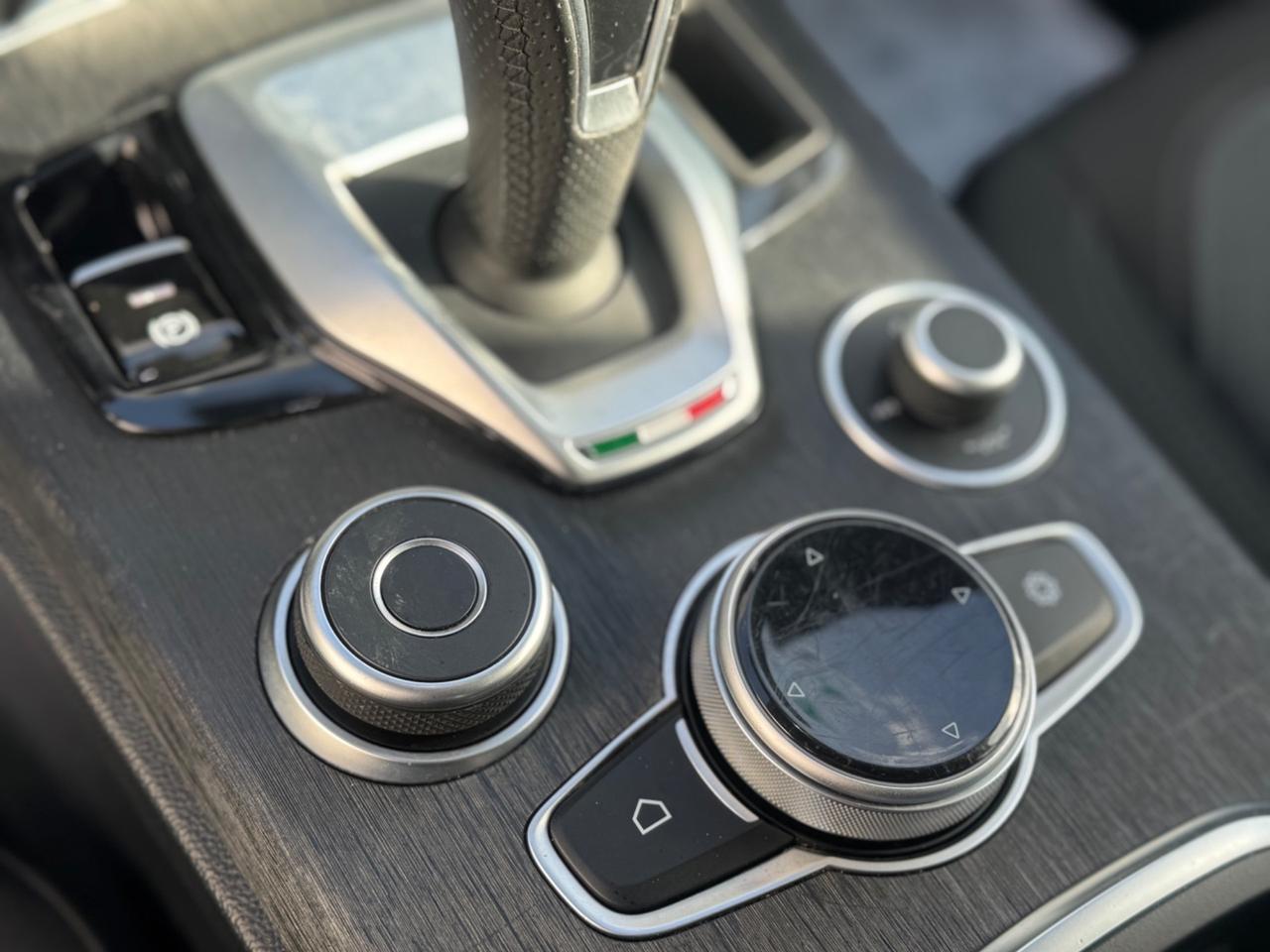 ALFA ROMEO STELVIO 2.2 160 CV SUPER FULL IVA ESPOSTA