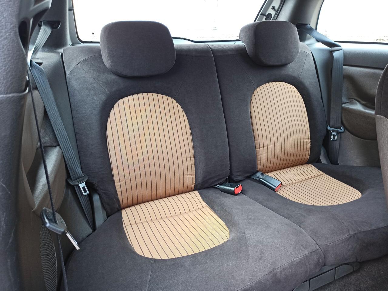 Lancia Ypsilon 1.2 8v Oro