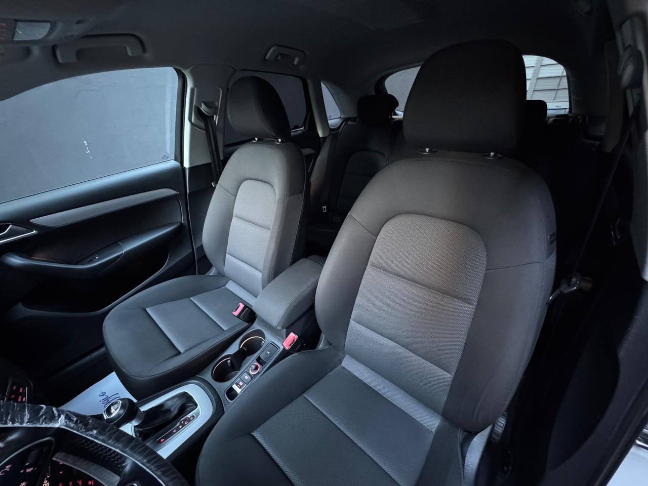 Audi Q3 2.0 TDI 120 CV Business Sport