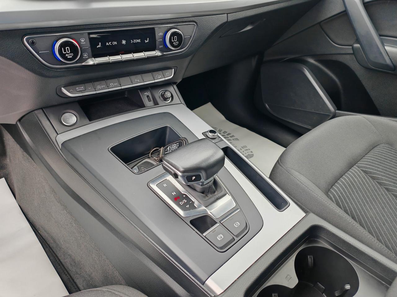 Audi Q5 2.0TDI ibrida full optional 2022