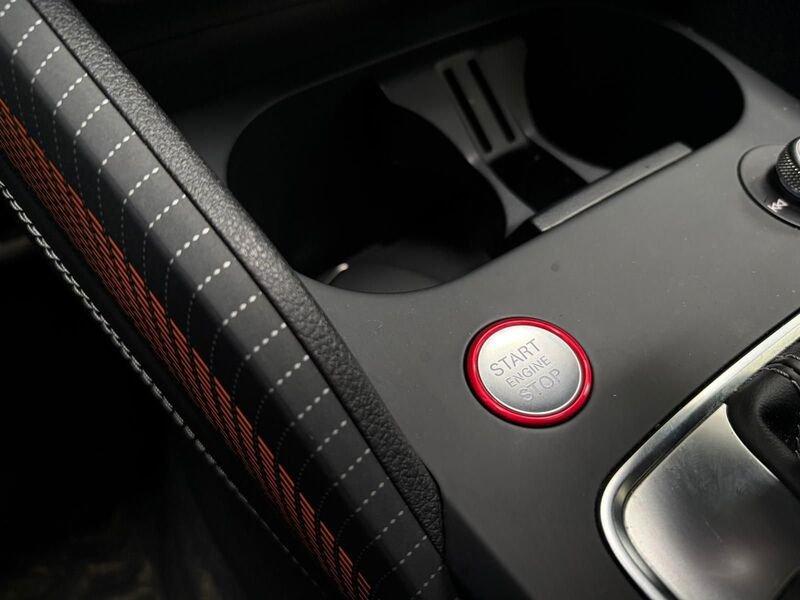 Audi Q2 SQ2 TFSI quattro S tronic