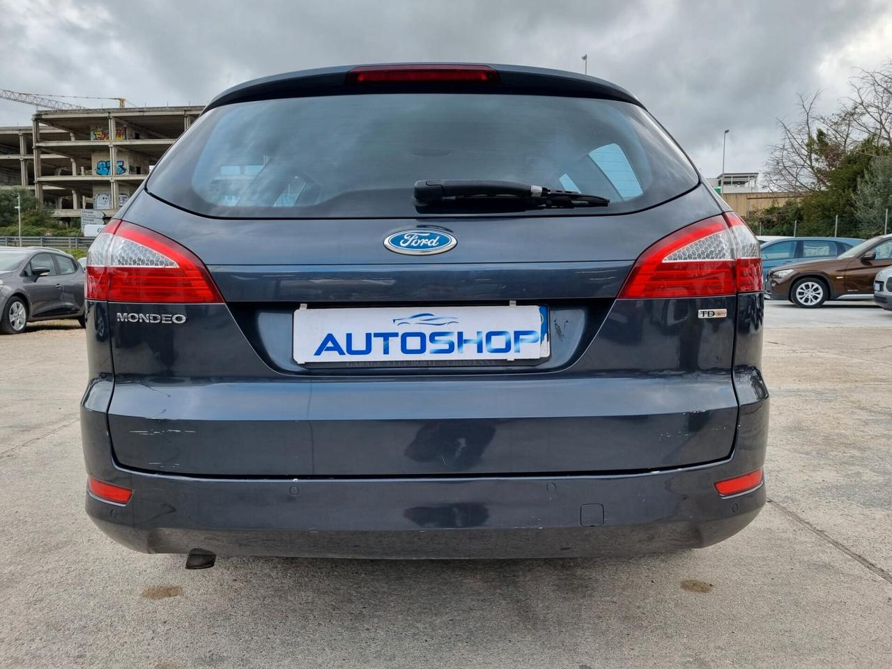 Ford Mondeo 2.0 TDCi 140 CV 5 porte Titanium Pack DPF