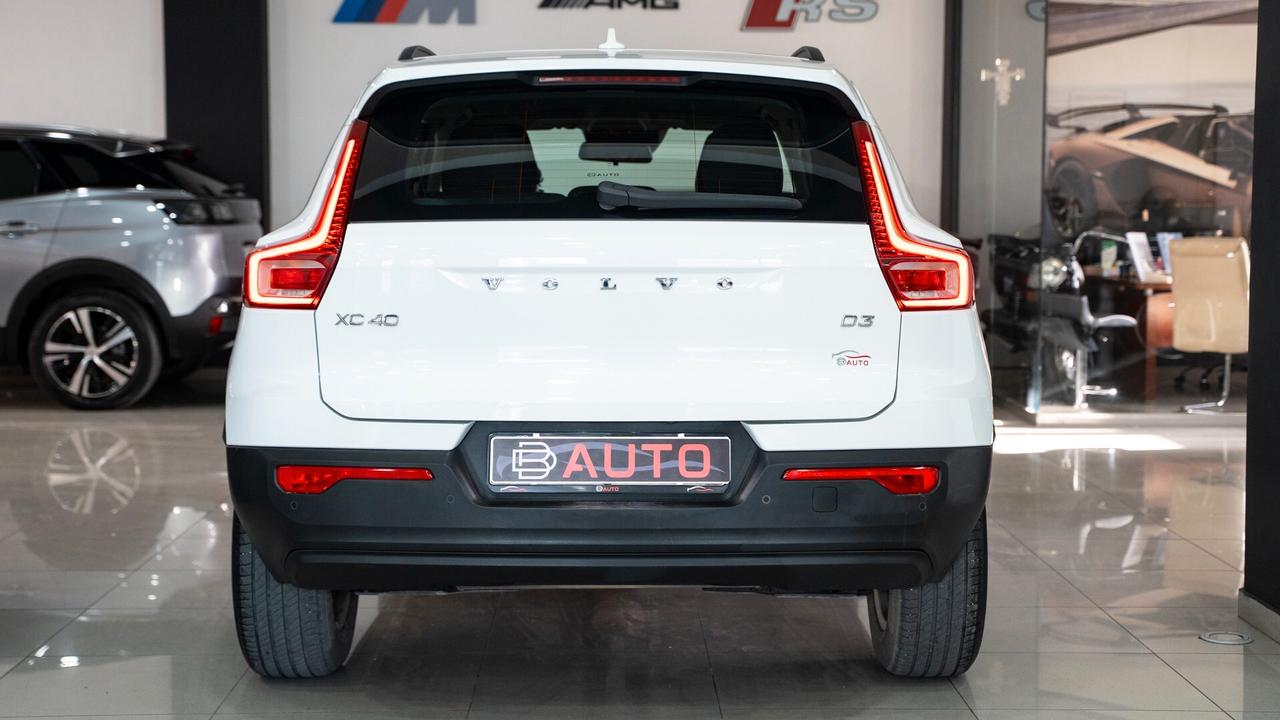 Volvo XC40 2.0 D3 150CV MOMENTUM PRO AUTO NAVI LED FULL OPTIONAL
