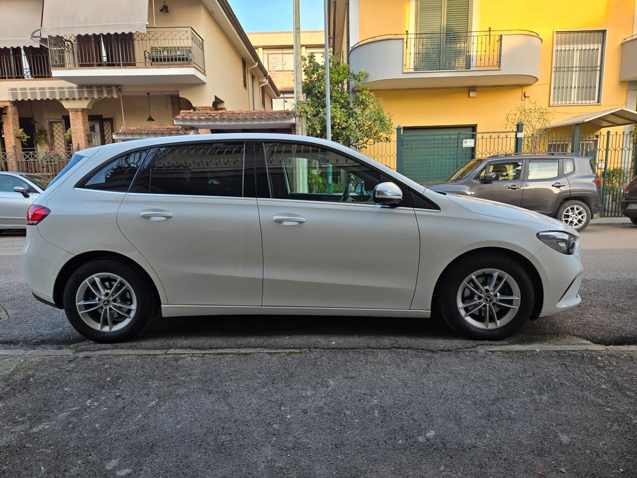 Mercedes-benz B 180 d Automatic