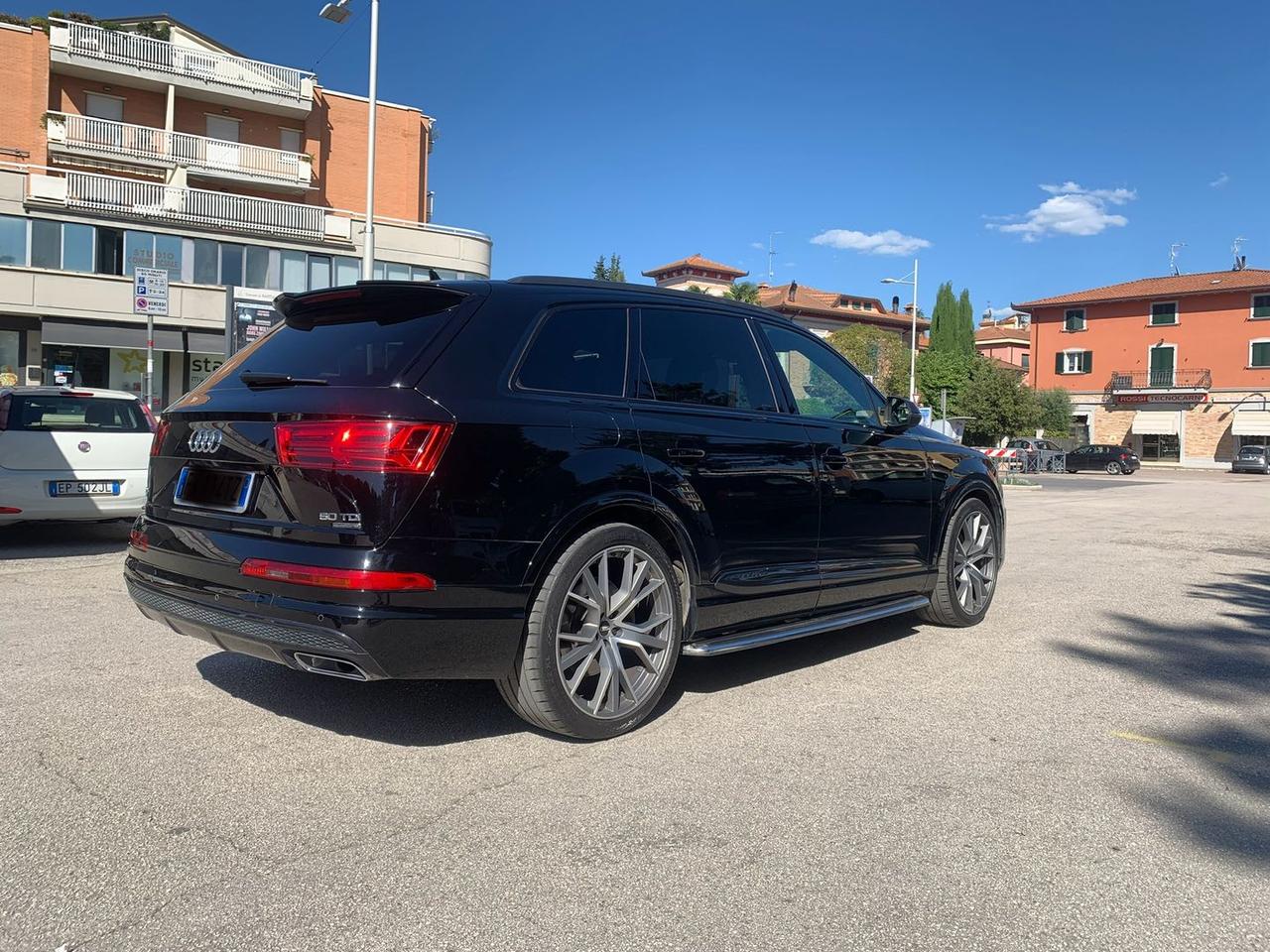 Audi Q7 3.0 50 TDI MHEV S Line