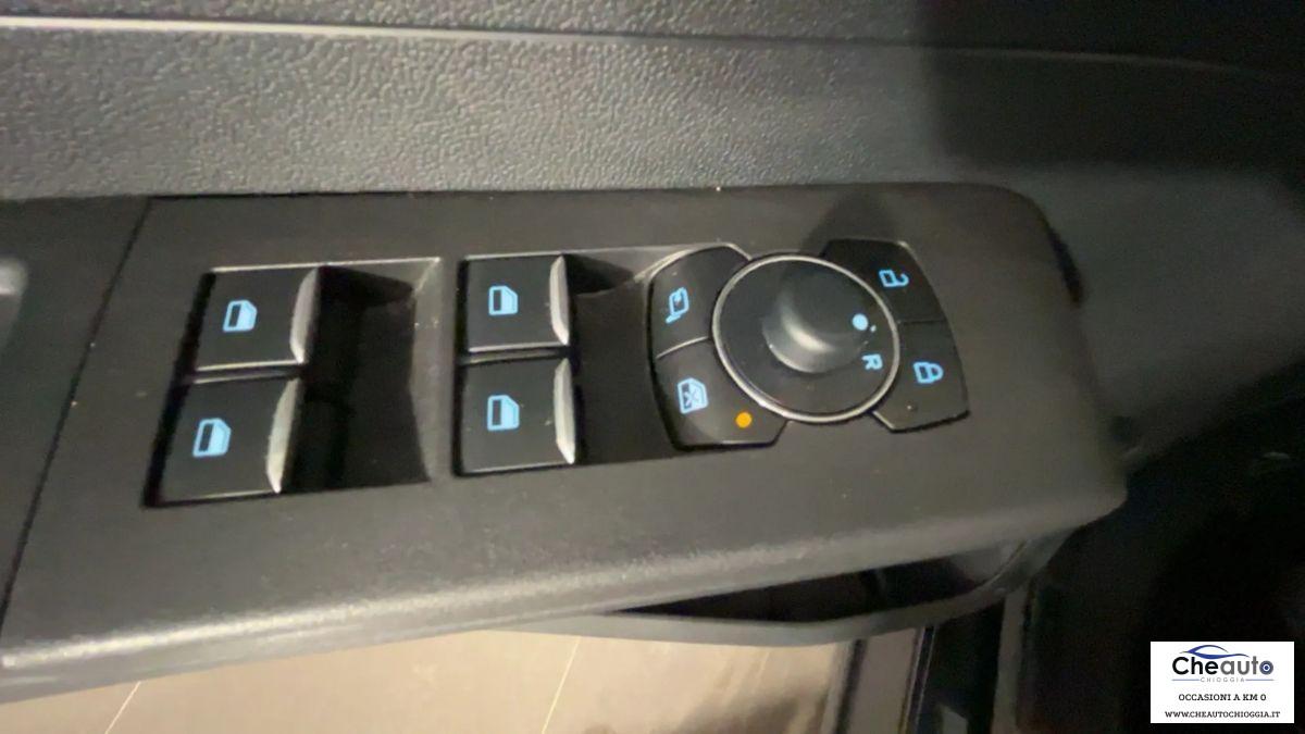 FORD - Tourneo Courier - 1.0 EcoBoost Titanium