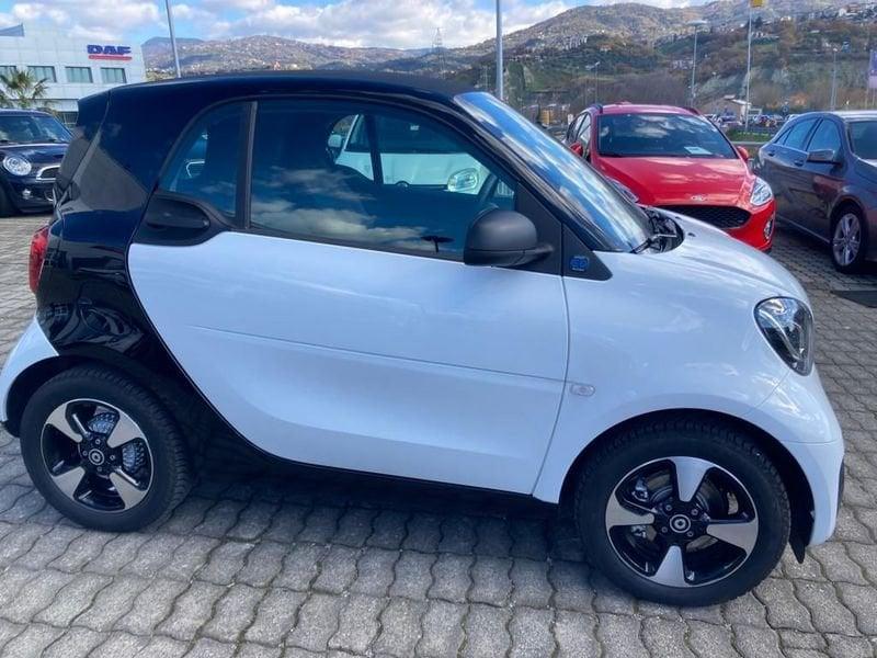 smart fortwo EQ Passion