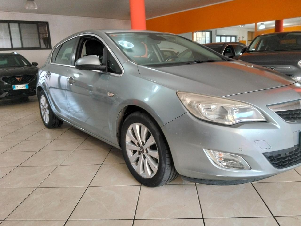 Opel Astra 1.7 CDTI 110CV 5 porte Cosmo