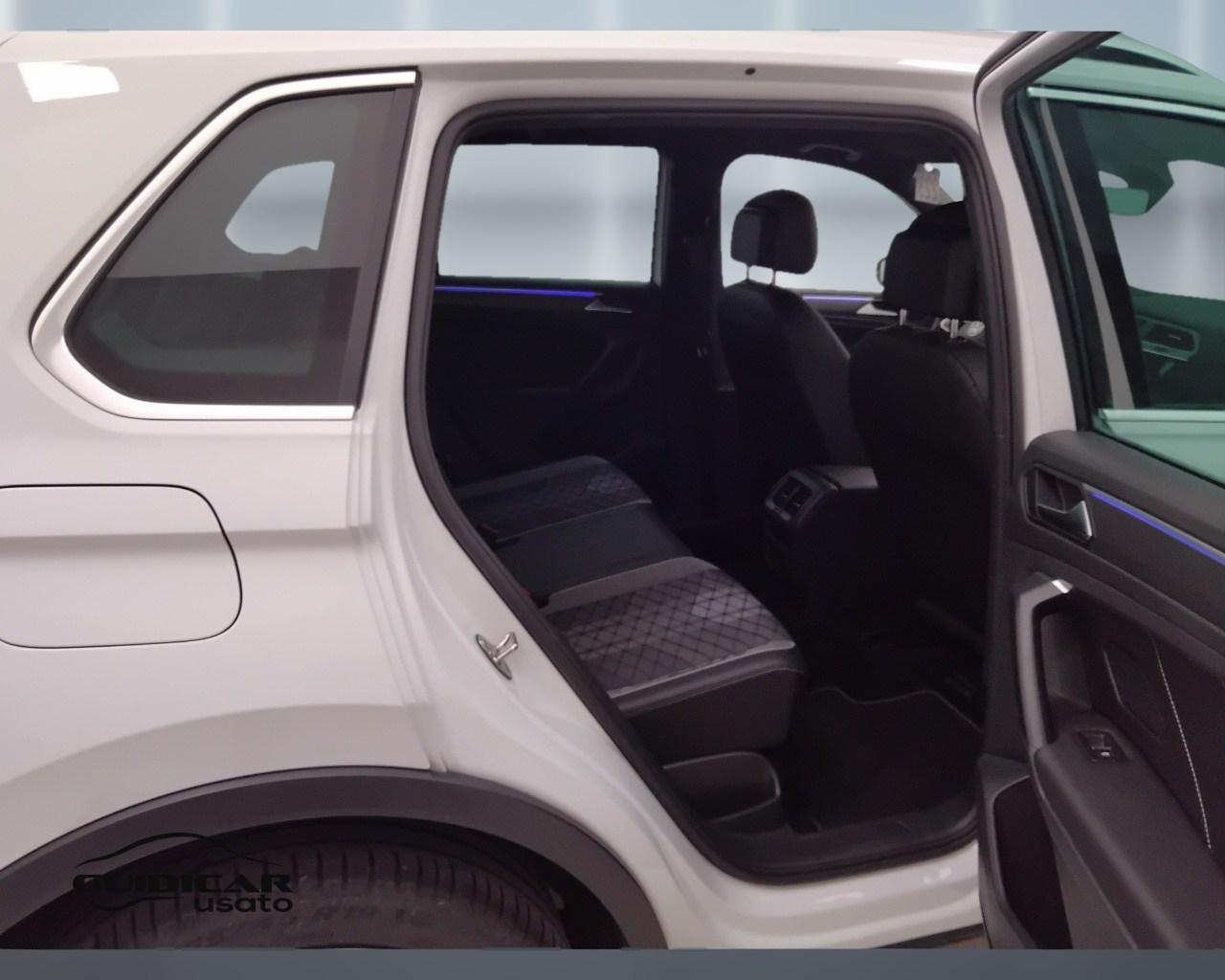 VOLKSWAGEN Tiguan II 2021 - Tiguan 2.0 tdi R-Line 4motion 150cv dsg