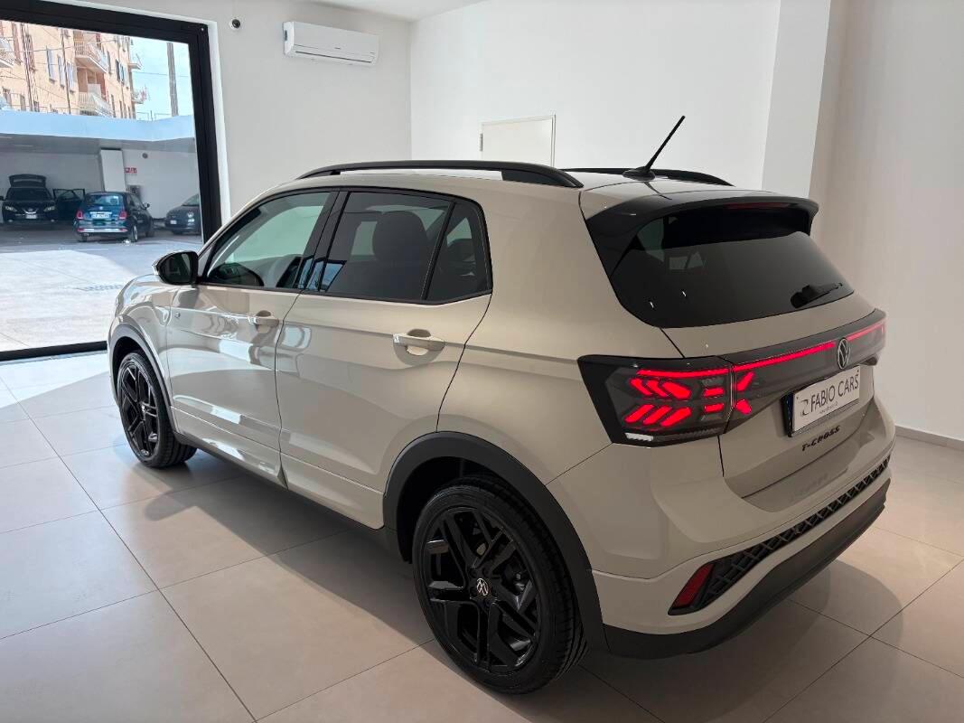 Volkswagen T-Cross 1.0 tsi R-Line 115cv