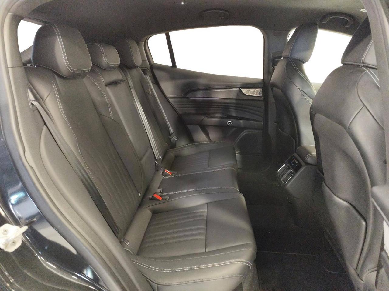 Maserati Grecale mhev Modena 330cv