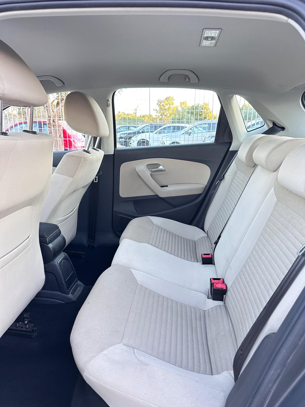 Volkswagen Polo 1.6 TDI 5 porte Highline-2010