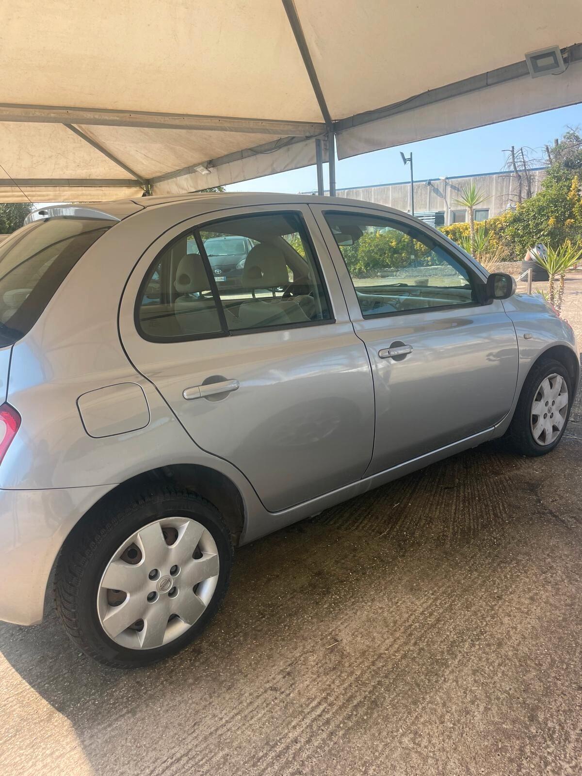 Nissan Micra 1.0 Uni Pro Rate