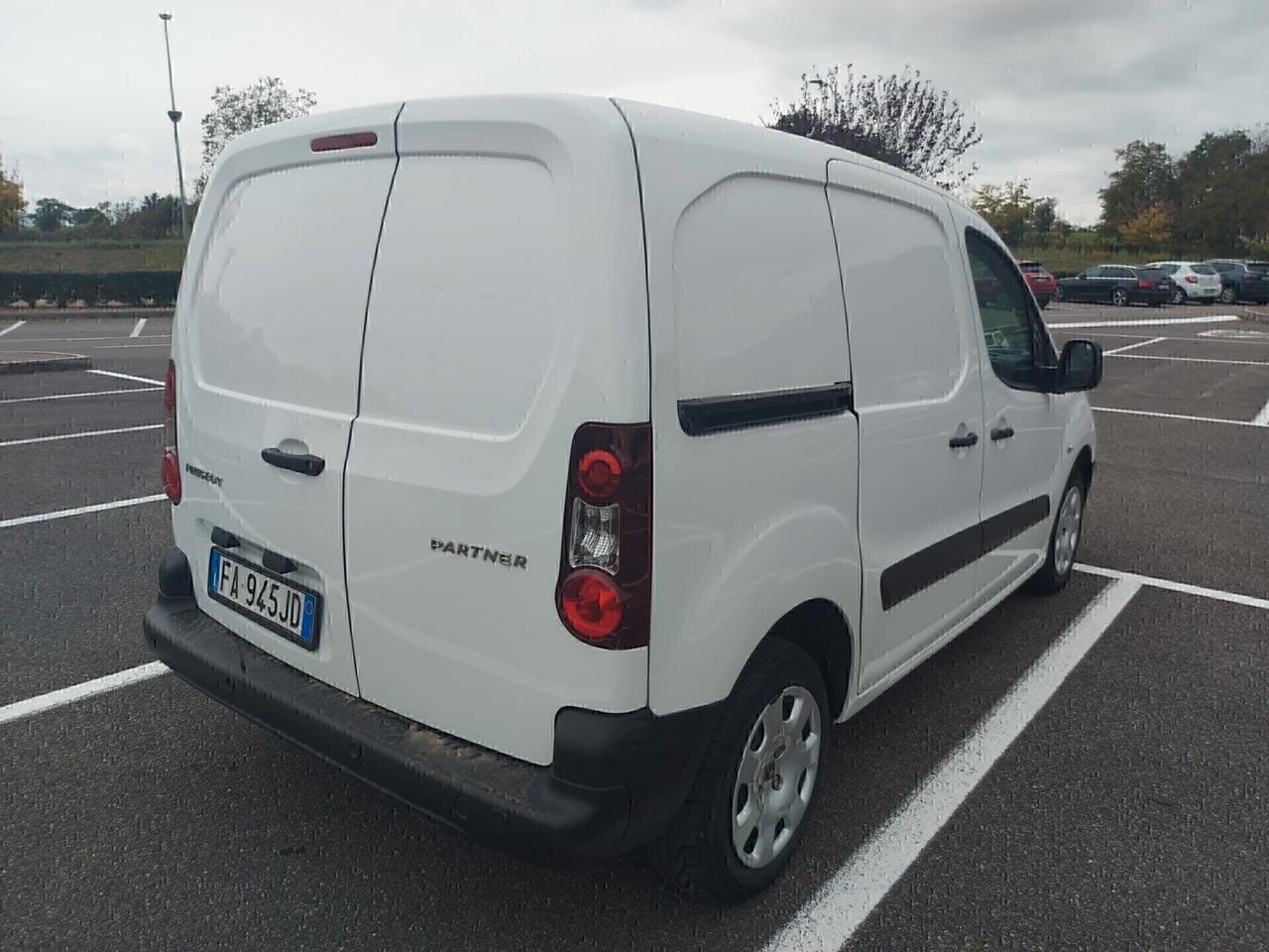 Peugeot Partner 1.6HDI 90cv autocarro