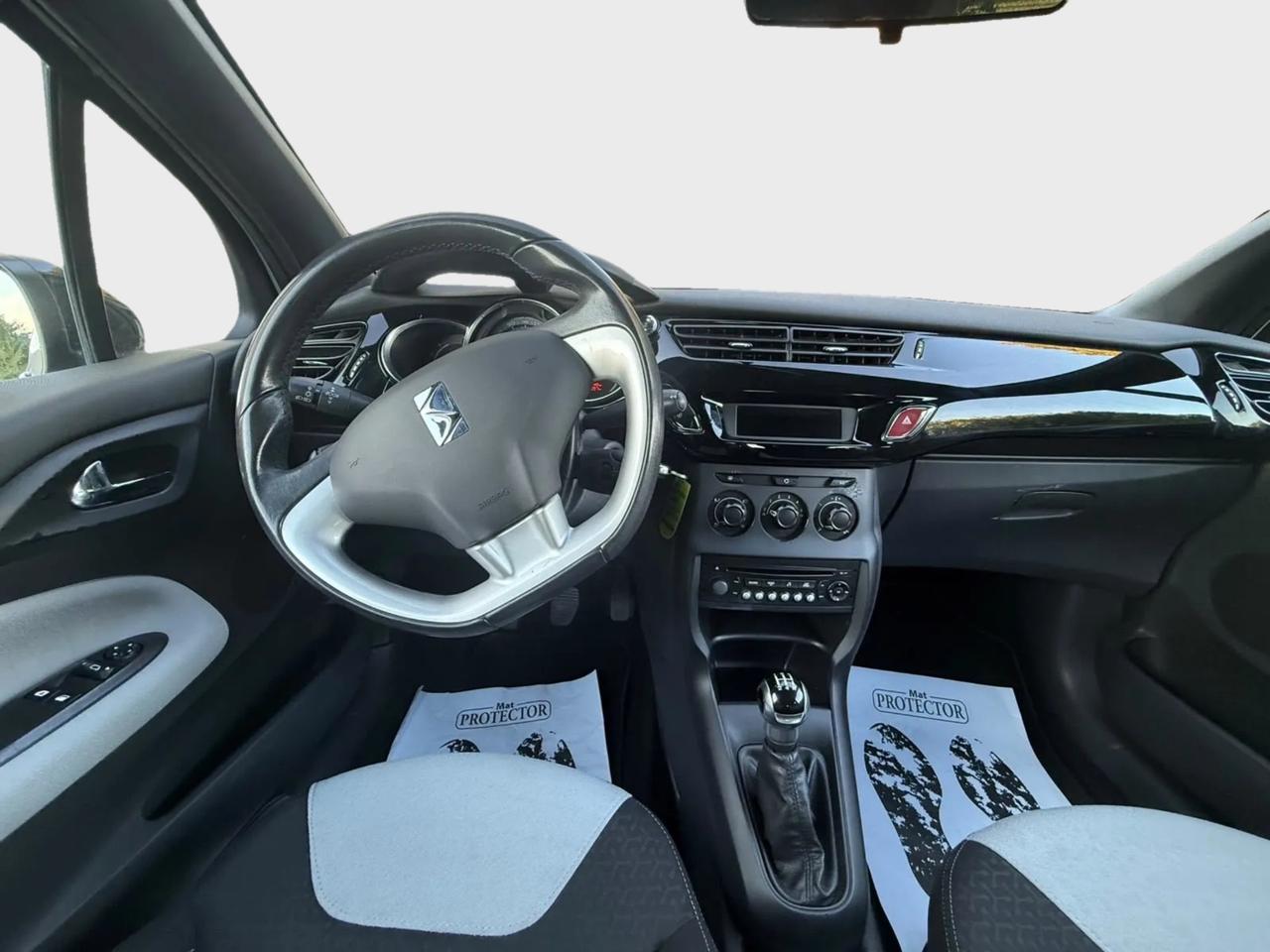 Citroen DS3 Just black 1.4 hdi 2016 ottimo stato