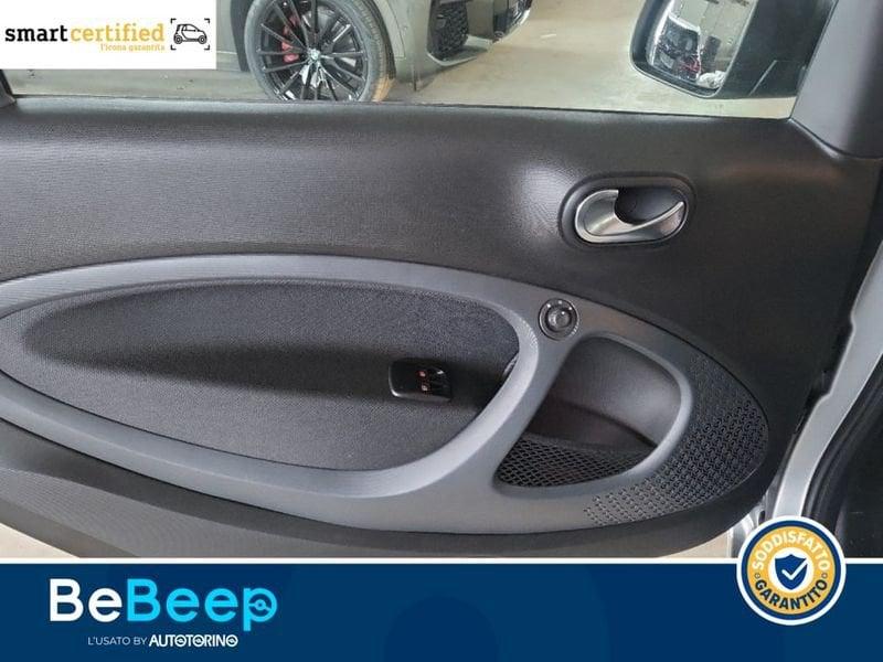 smart fortwo EQ MATTRUNNER 22KW
