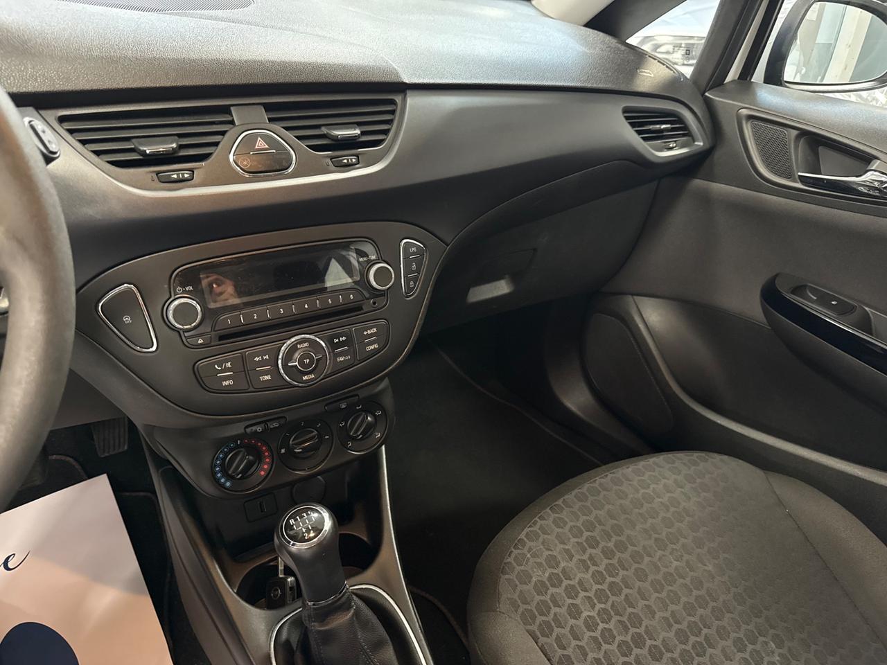 Opel Corsa 1.4 90CV GPL Tech 5 porte b-Color