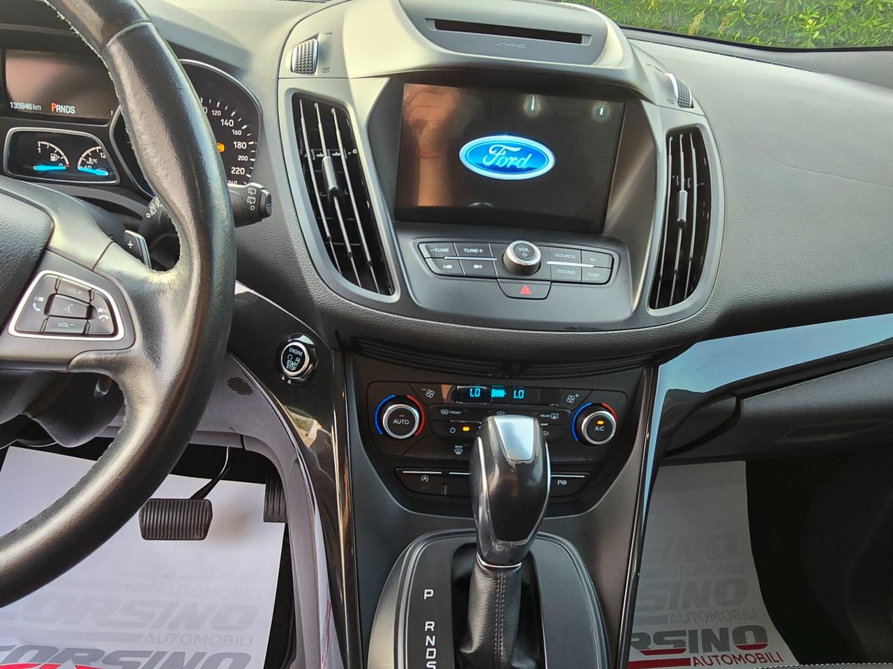 Ford Kuga 1.5 TDCI 120 CV Powershift Business