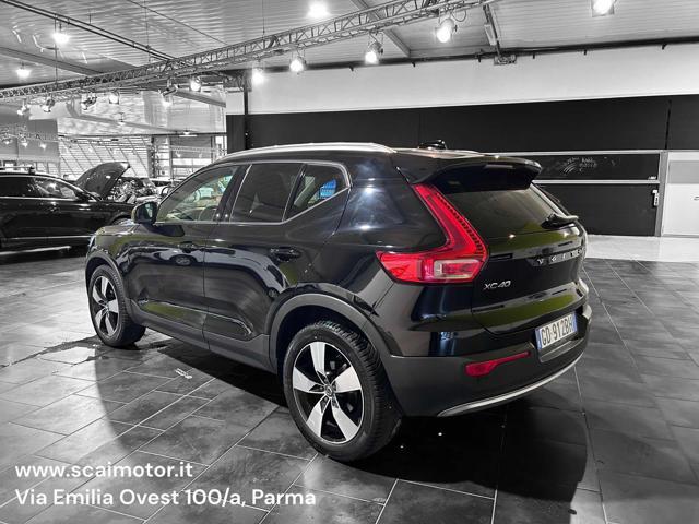 VOLVO XC40 T3 Momentum Pro