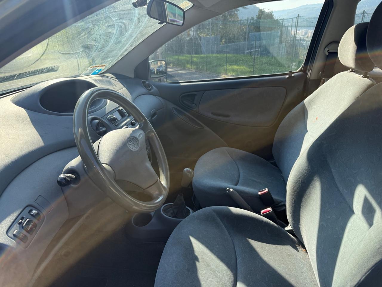 Toyota Yaris 1.0i 16V cat 3 porte