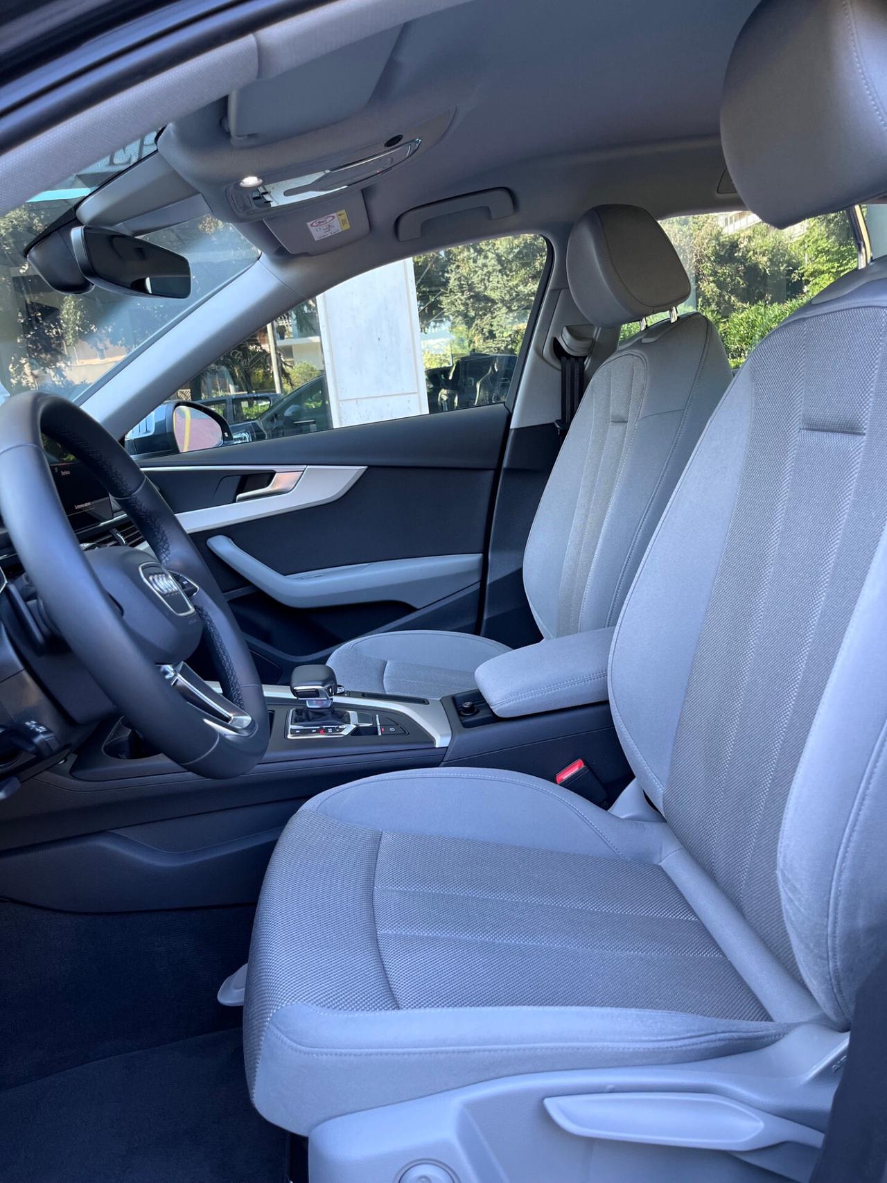 Audi A4 Avant 40 TDI S tronic Business