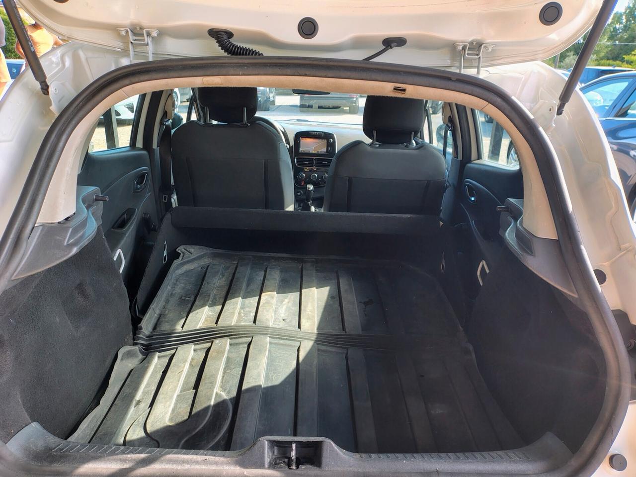 Renault Clio dCi 8V 75CV AUTOCARRO