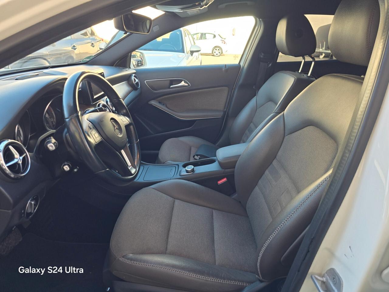 Mercedes-benz GLA 220 CDI Automatic Premium