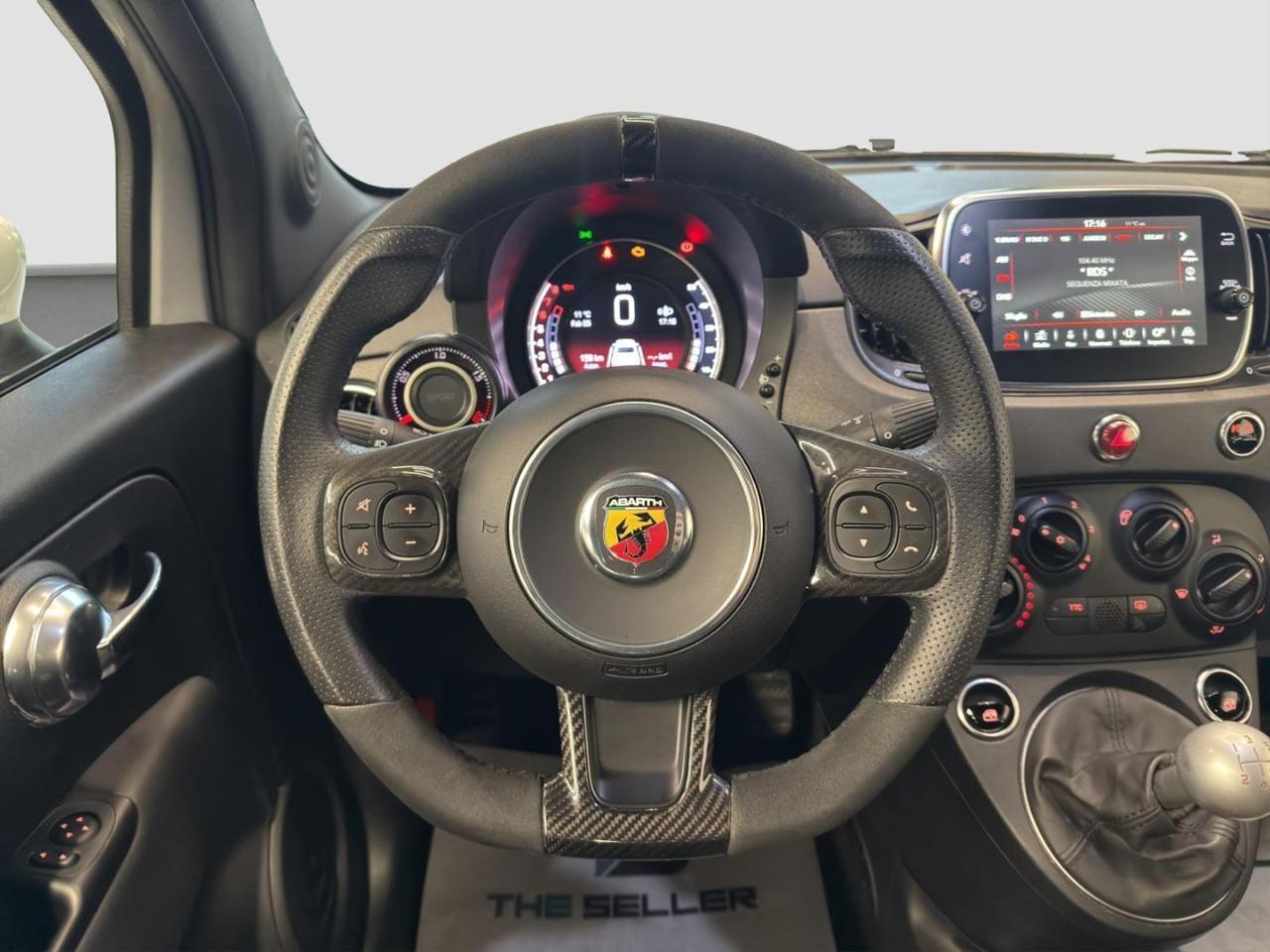 Abarth 595 1.4 Turbo T-Jet 180 CV Esseesse