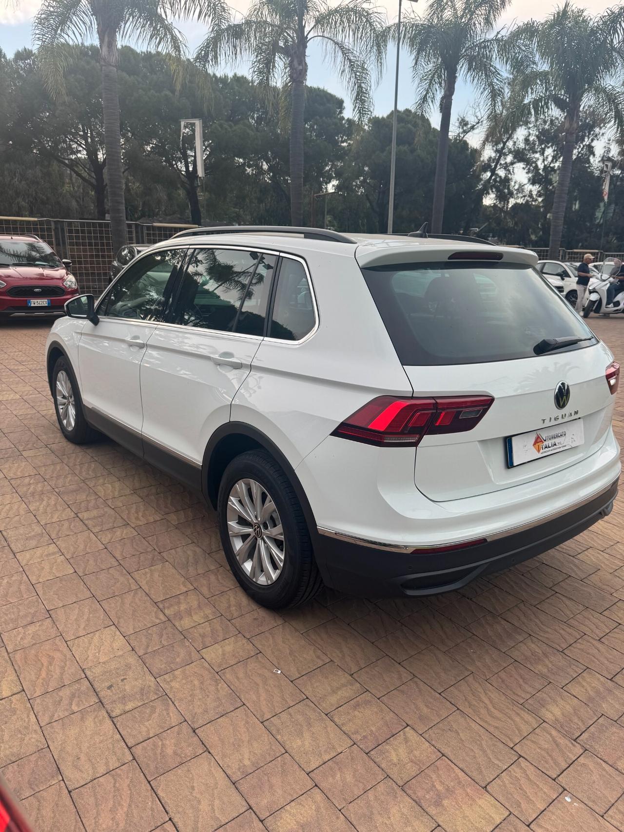 Volkswagen Tiguan 2.0 TDI 150 CV SCR DSG Elegance