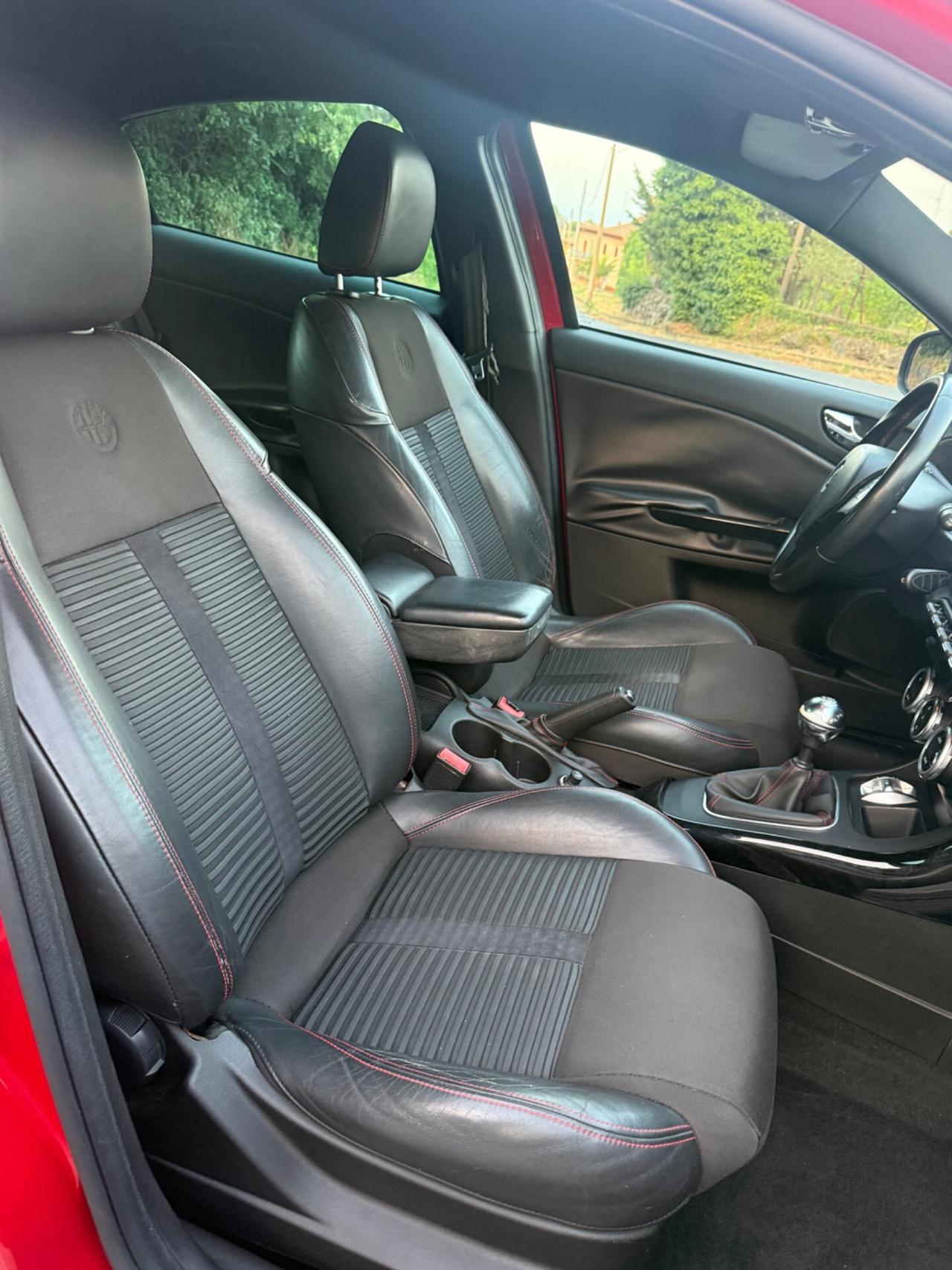 Alfa Romeo Giulietta 1.6 JTDm-2 105 CV Exclusive